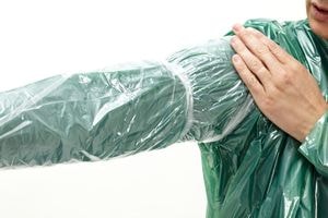 Перчатки ветеринарные для искусственного осеменения Super Sensitive 100 см 23 мк №100